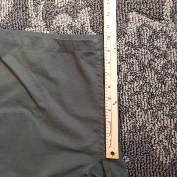 Toad&Co Green Flat Front Shorts Casual Style Rover Outdoors Mens 36 - Picture 7 of 9